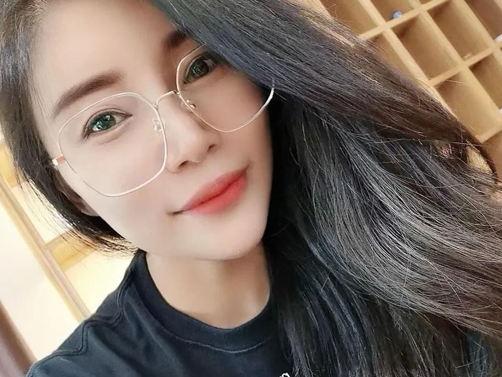 Coco260533 cam model