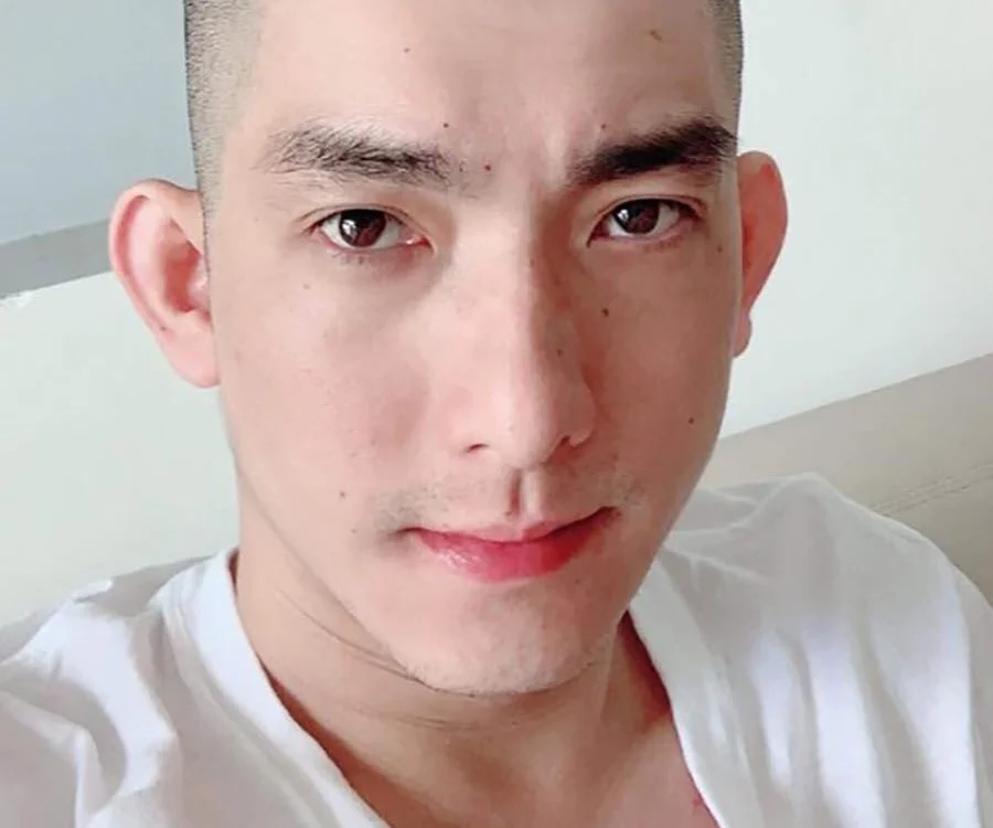 Boy_Chich_69 offline chatrum