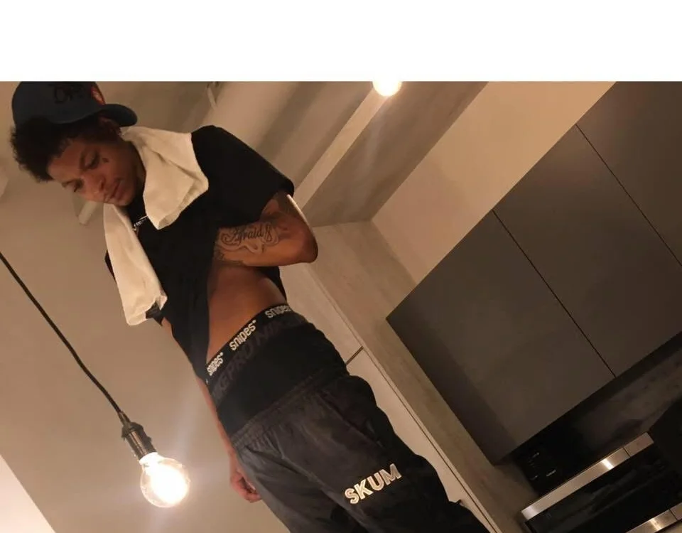 LuckyLucci15 offline chatrum