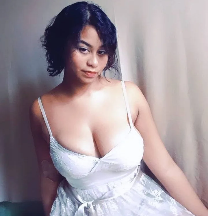 Sara_Phone's Offline XXX Chat