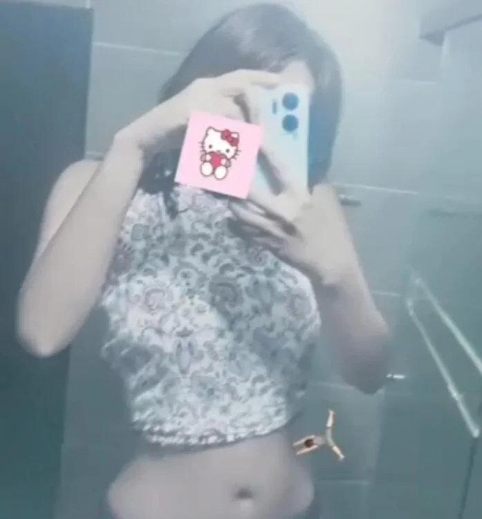 Sofia_rosse69 Offline XXX-Chat