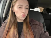 EvelinRoyce's Live XXX Chat