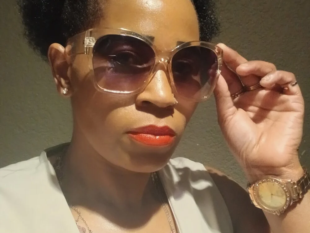 CurvyQueenx2n Offline XXX chat