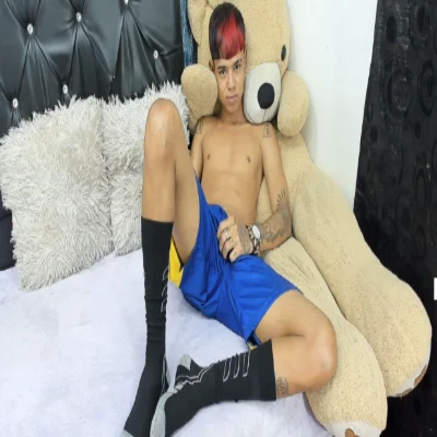 Angel_Boycute18 offline XXX-chat