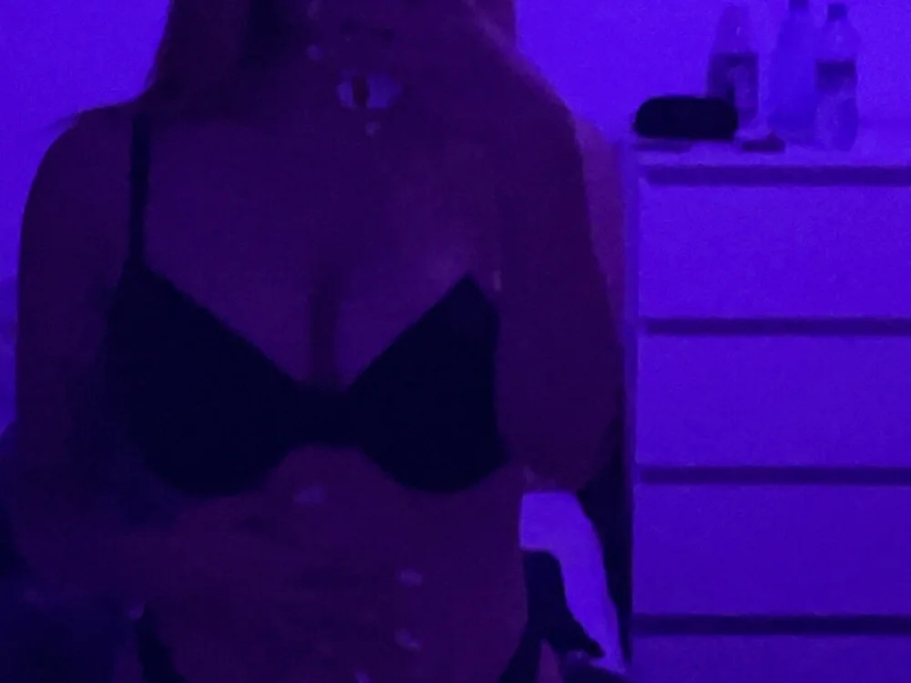 Katy060's Offline XXX Chat
