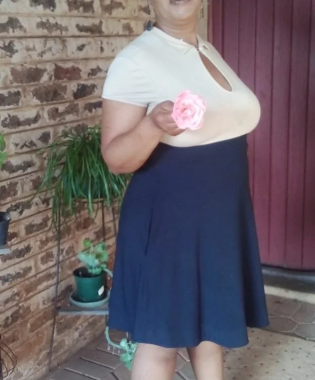 SweetRosy7's Offline XXX Chat