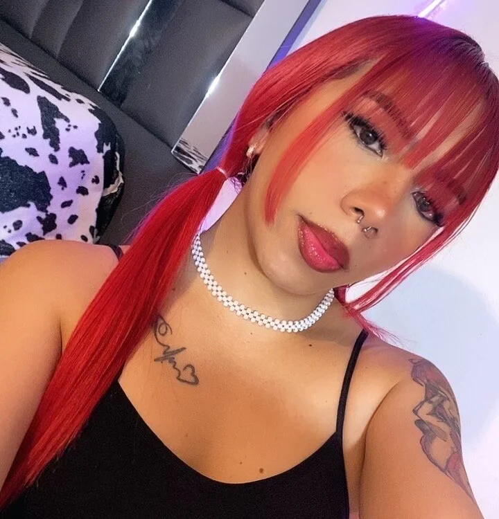 Andreiina_240 offline XXX-chat