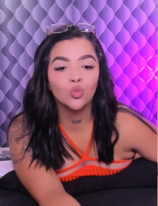 Alexia_Rouse's Offline XXX Chat