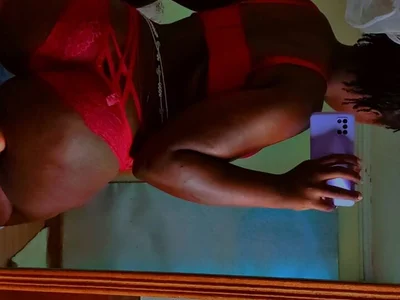 Curvy_Queen20 - Girl 