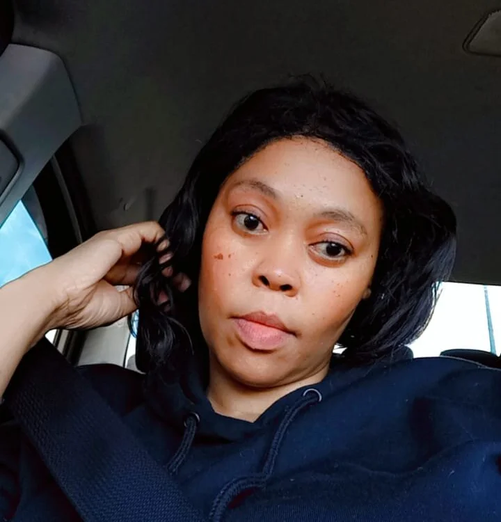 Bustyredx offline XXX-chat