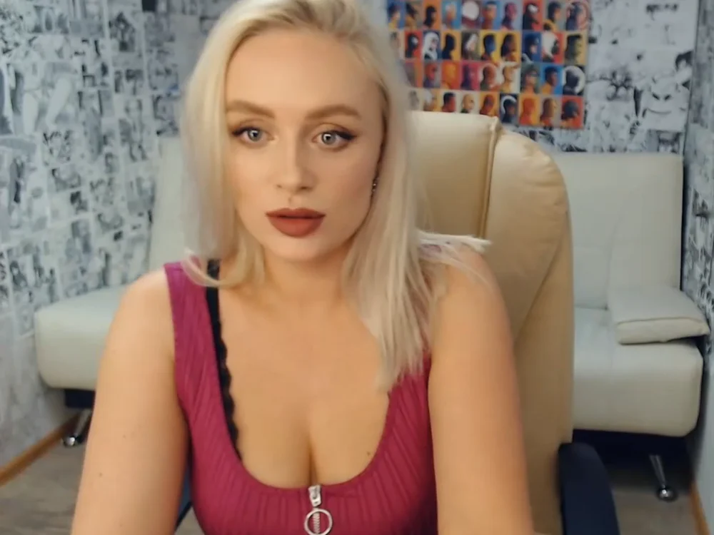 WhitneyRogers' Offline Chat Room