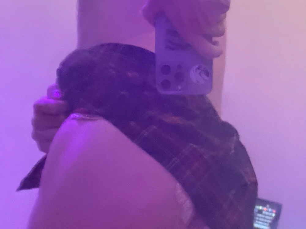 nikitaloveeee's Offline XXX Chat