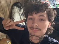 yggysyre's Offline Chat Room