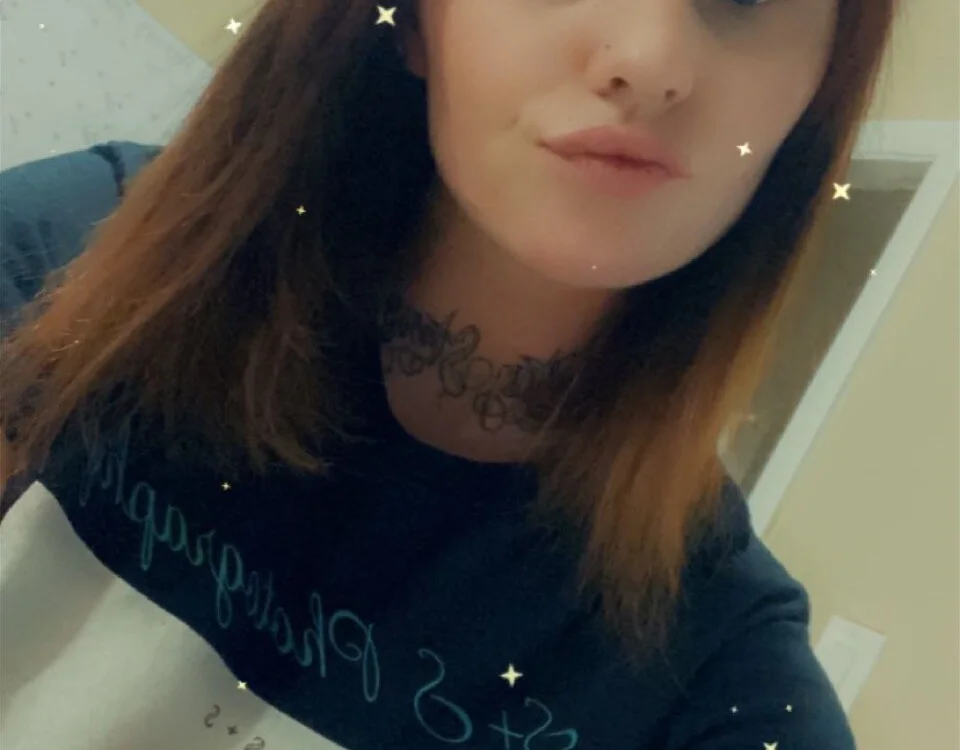 mommabear156's Offline Chat Room