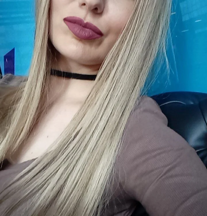 AmeliaRosses' Offline XXX Chat
