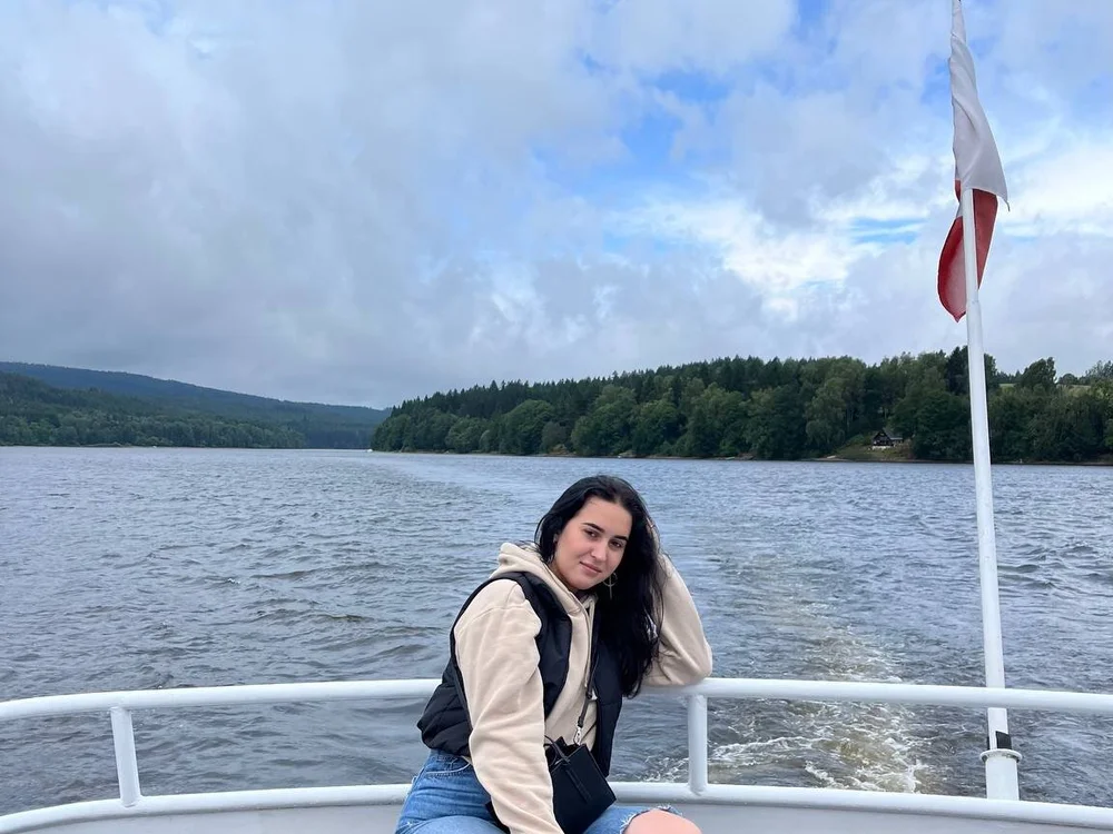 Bilik Sembang Luar Talian Bella_Dior_