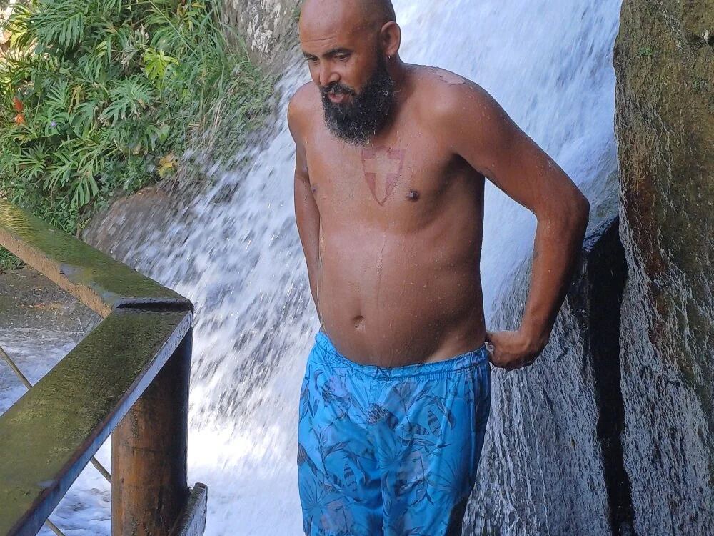 rafael1103c 離線 XXX 聊天