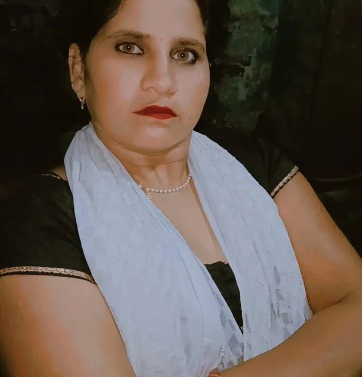 Poonam565's most recent online preview
