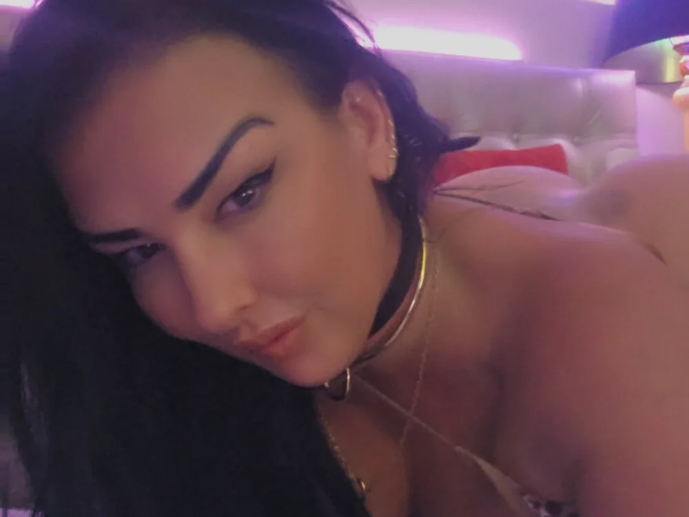 TiffanyRoxx Adlı Modelin Çevrimdışı XXX Sohbeti