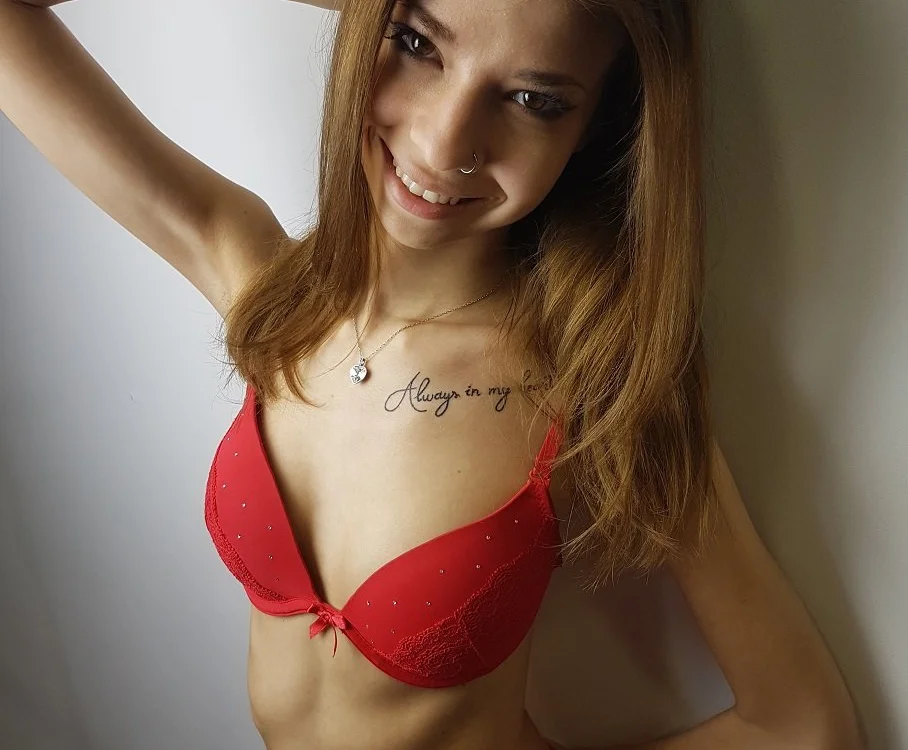 TaraRed's Offline XXX Chat