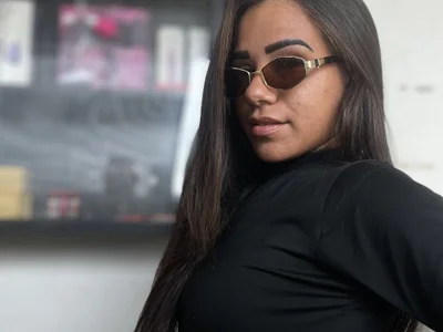 Escondida001 - Girl 