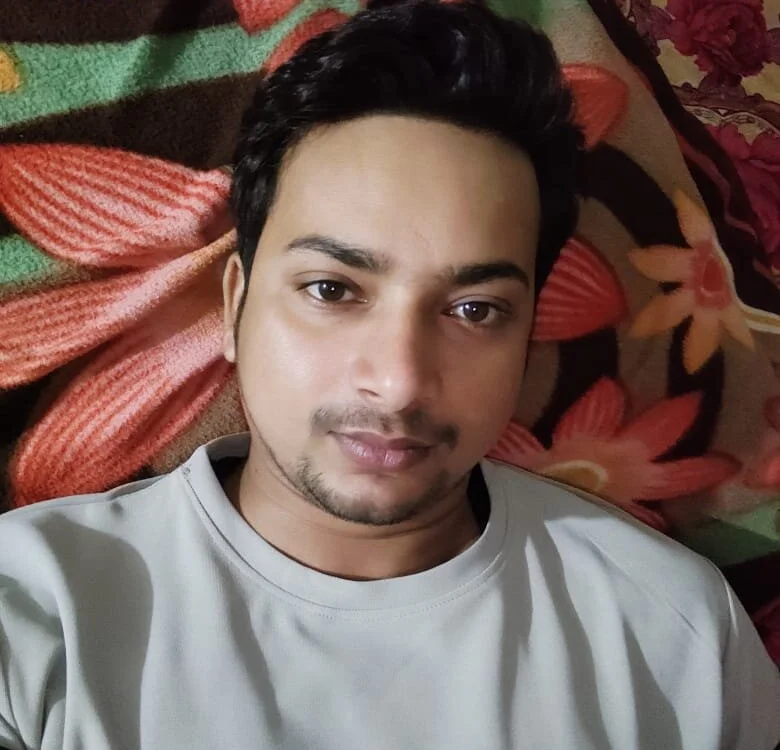 saifkhan_77's Offline XXX Chat
