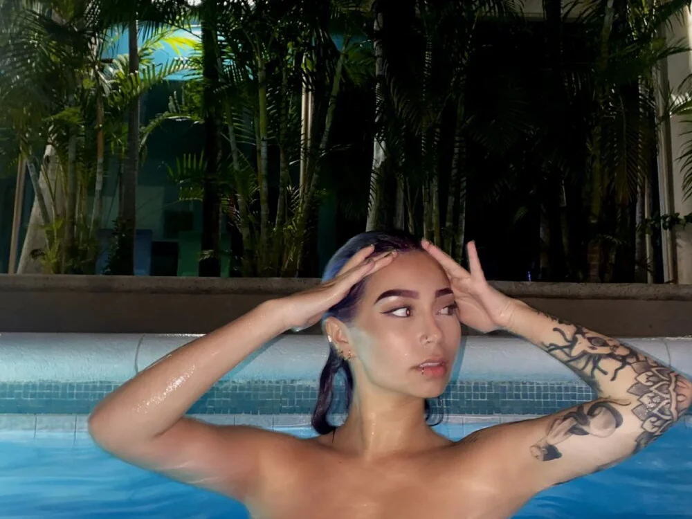 saoryxnsake18のオフラインXXXチャット