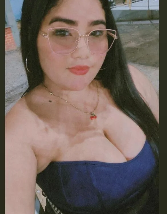 Offline XXX chat iMiia_coopper01