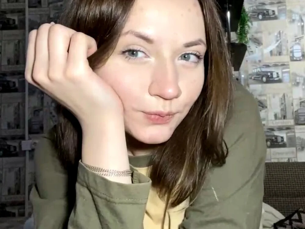 JuliaCurletteye Offline XXX Chat