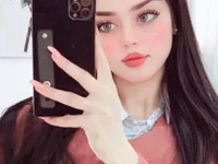 Queenhoiyam Chat XXX in diretta