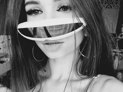 Raevella - Girl 