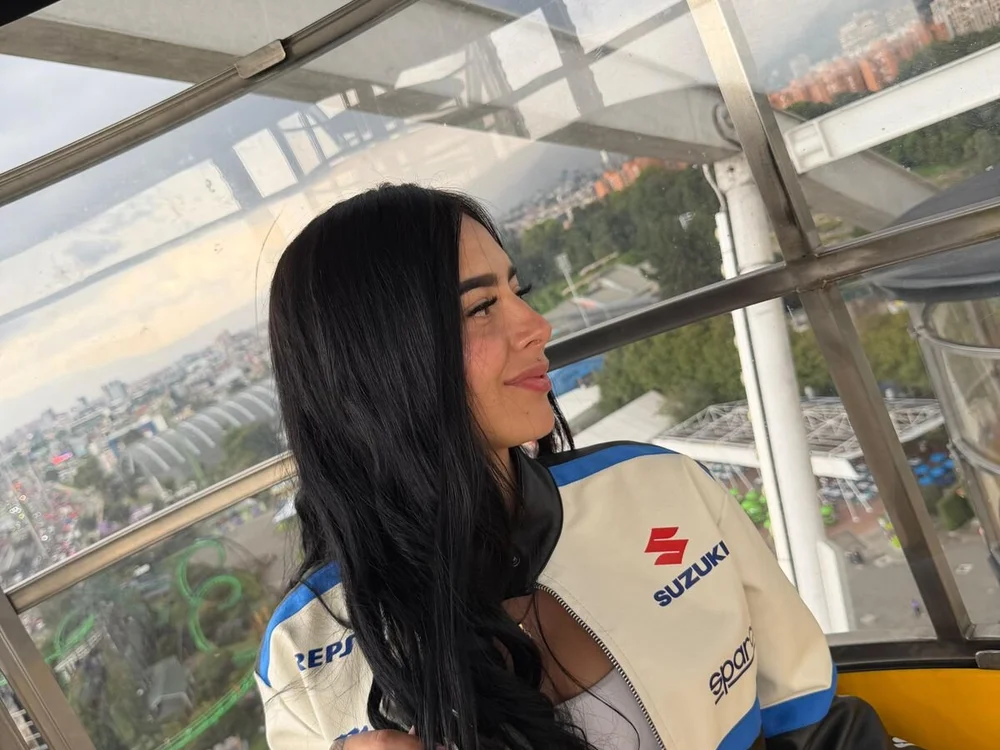 Carla_Parker Offline Chatraum