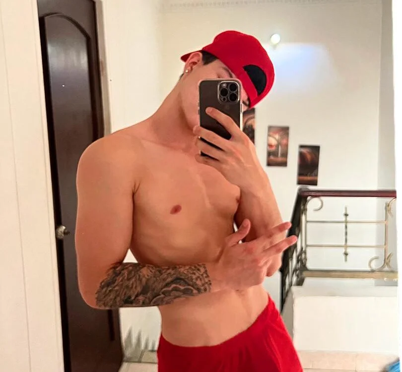 Offline XXX chat Handsome_boys69