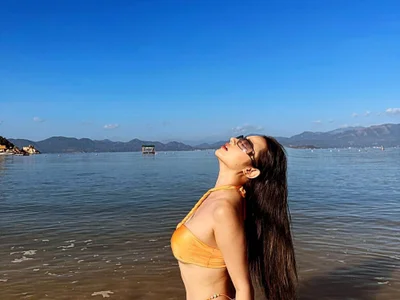 Sherry-asia - live cam model