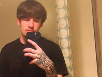 lsksokswjwjbshsjshs's webcam live show