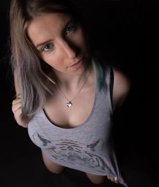 ArielWild's Offline XXX Chat