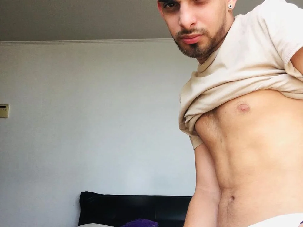IsaacAhmad's Offline Chat Room