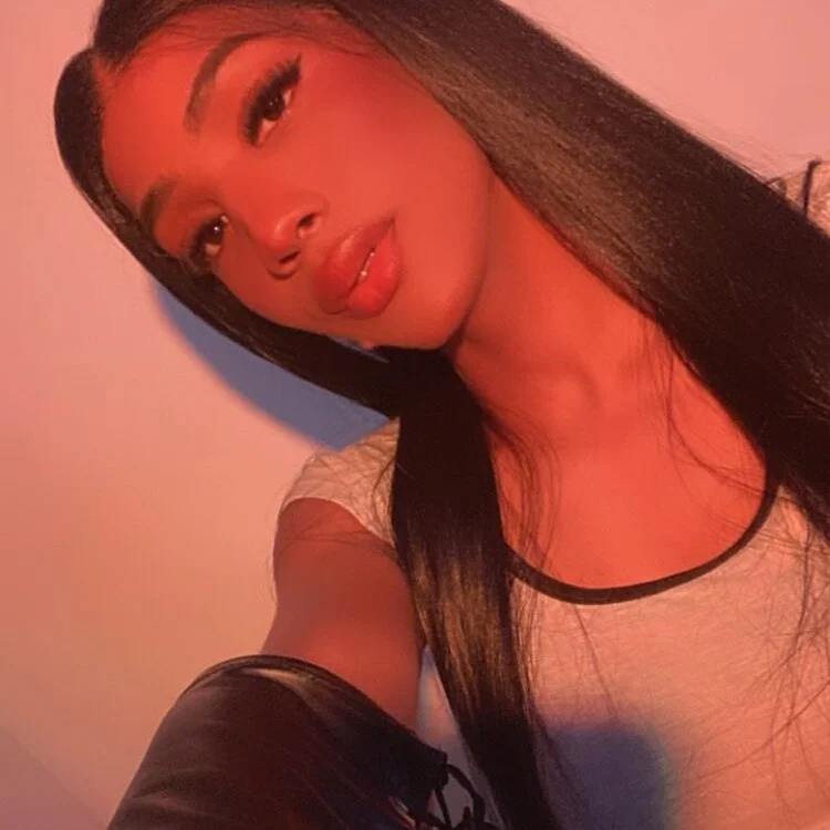 Karoline_Marin: συνομιλία ΧΧΧ εκτός σύνδεσης