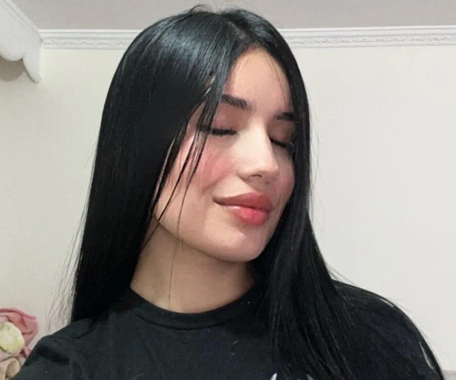 Lucy_engelのオフラインXXXチャット