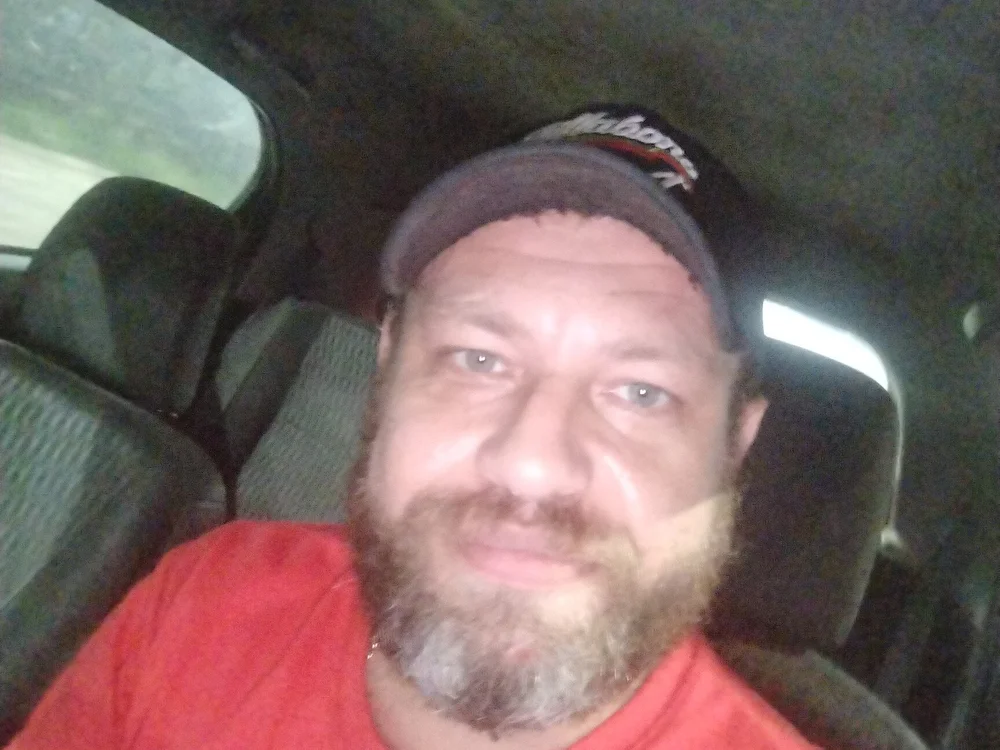 rasta420gren's Offline Chat Room