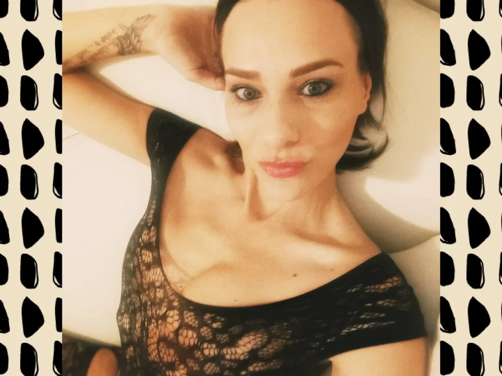 Principessa1983 Offline XXX-chat