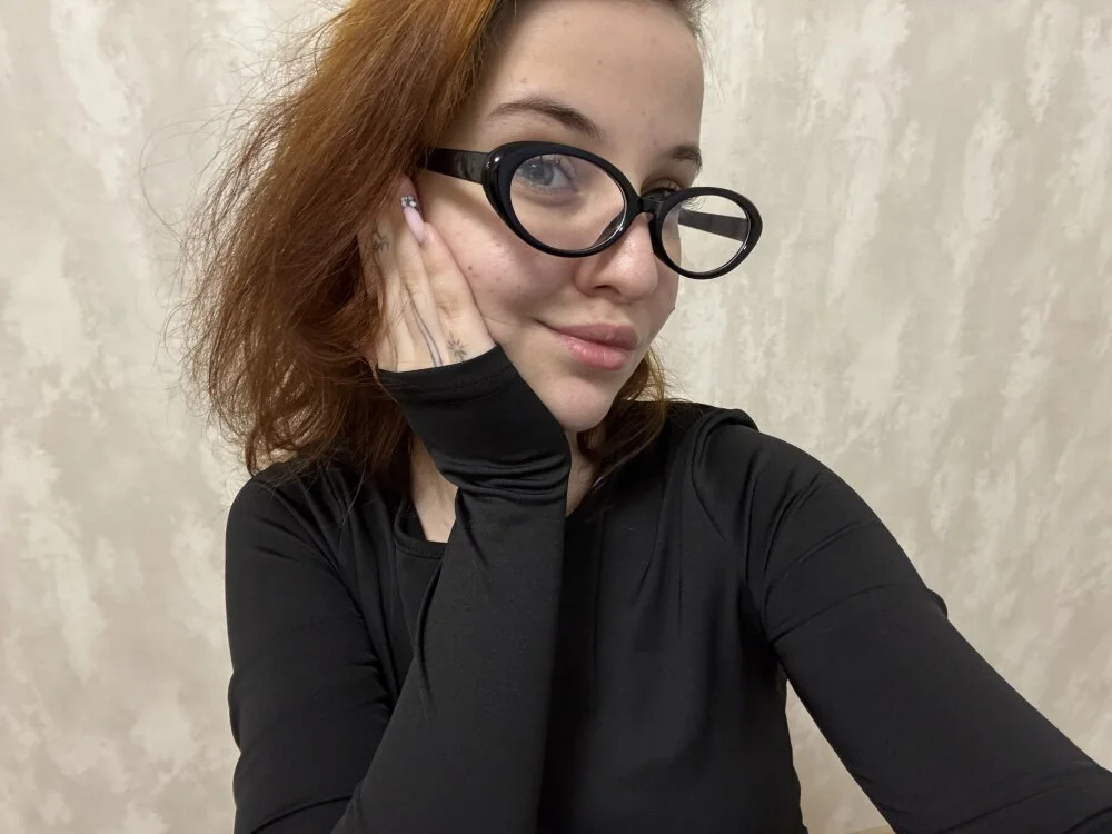 دردشة cutek1tty الجنسية دون اتصال