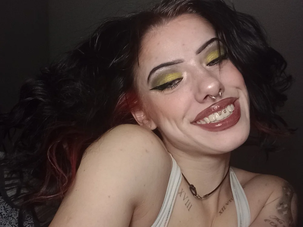 emmarayne02's Offline XXX Chat