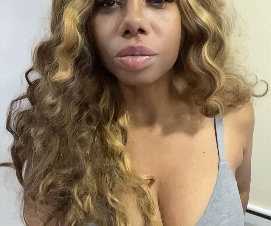 SaraLevix – Offline XXX chat