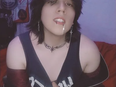 Noah_wolfy Male Footjob Naked Webcam