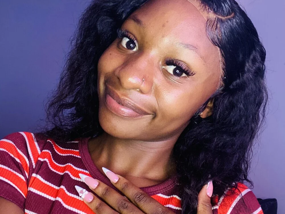 LonelyQueenxx25's Offline XXX Chat