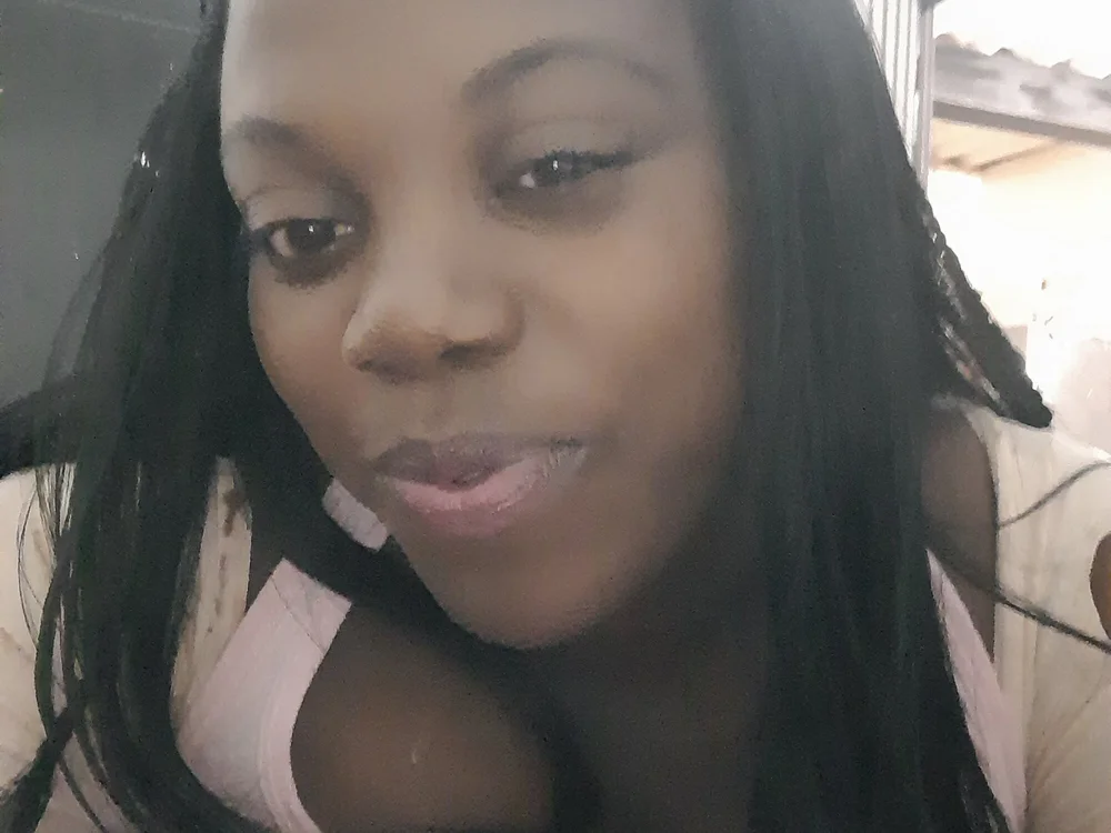 nika98467's Offline XXX Chat
