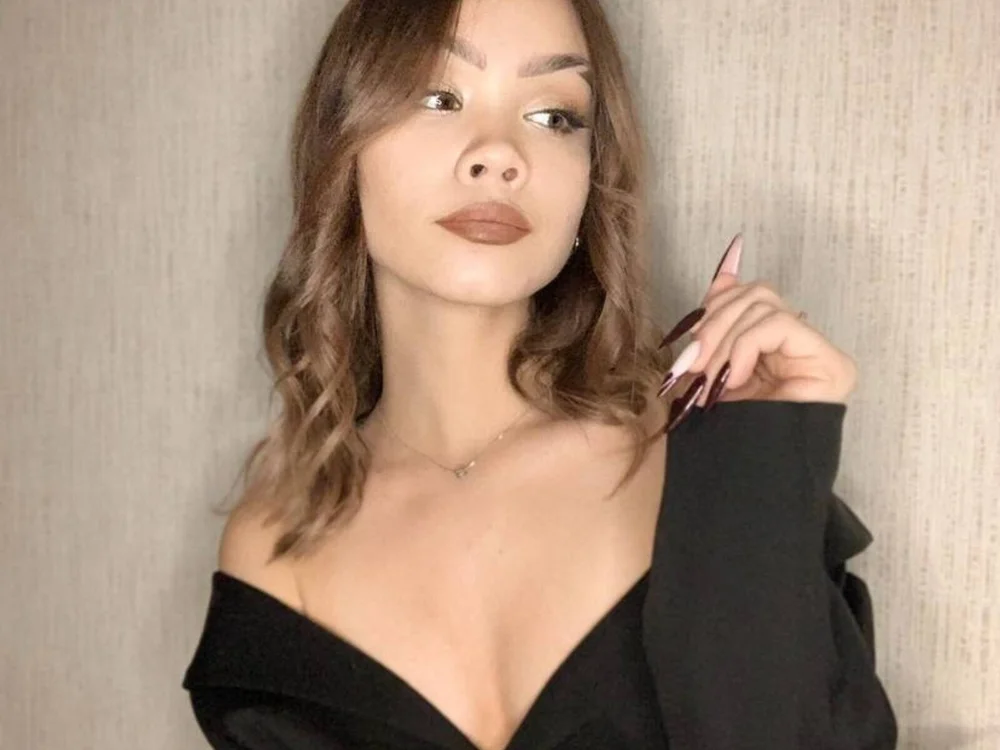 NicoleMayf's Offline XXX Chat