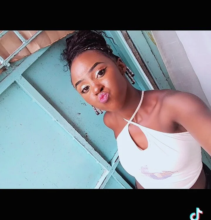 Sala de chat offline de babe_dolly
