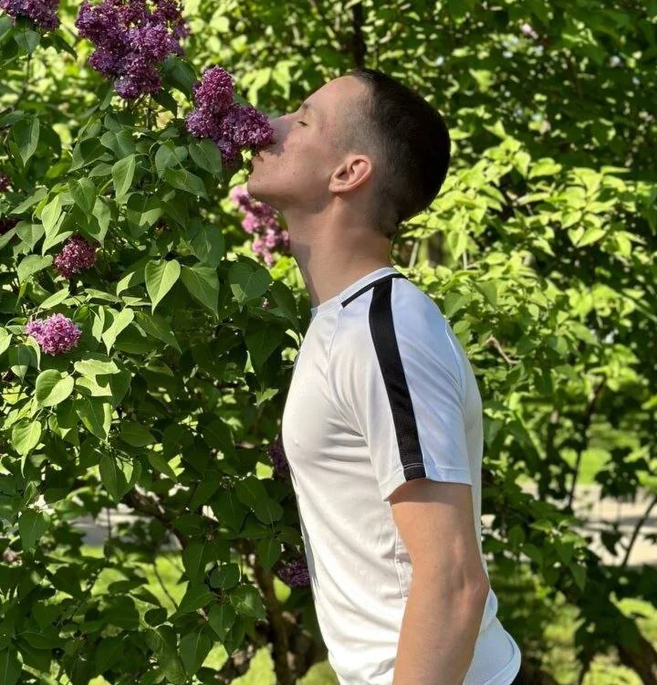 tony_bonyy's Offline XXX Chat